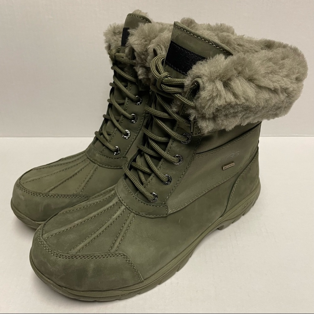 UGG Butte Mono Waterproof Leather Boots Men’s Size 8.5 Moss Green